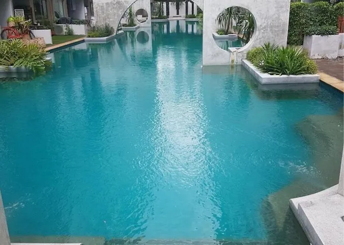Luxury Sukhumvit 77